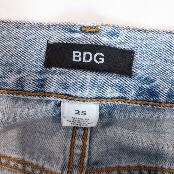 BDG Acid Wash Cropped Boyfriend Jeans - Size 25 - Picture 7 of 8